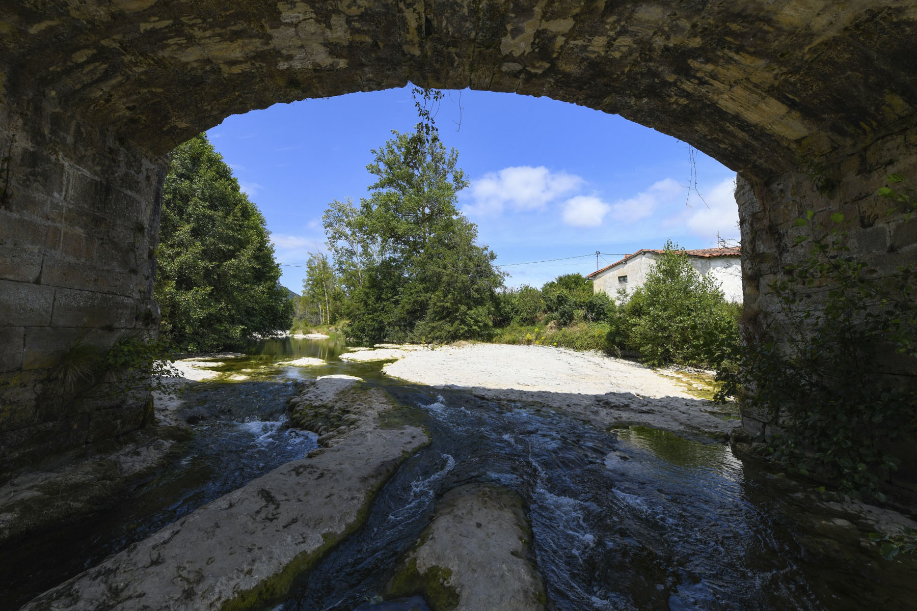Rubén Pérez Llanera, Bajo el puente de Villalázara